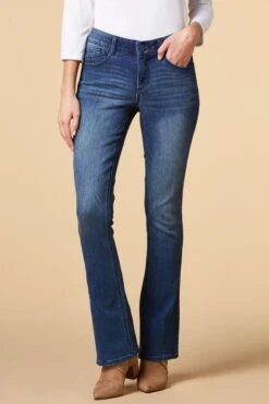 Basic Bootcut Jeans