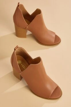 Hide And Peep Booties -Versona Shop 138859 203 l