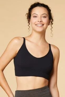 Seamingly Perfect Bralette -Versona Shop 140483 902 l