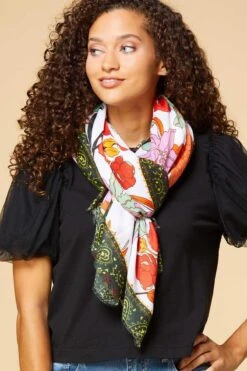 Detail Oriented Scarf