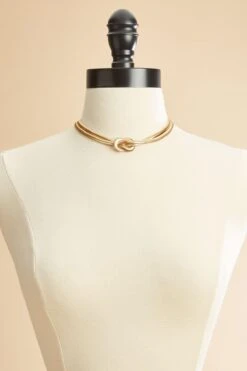 Snake A Chance Necklace -Versona Shop 45305535 1