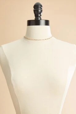 Gold Baguette Necklace -Versona Shop 45305857 1